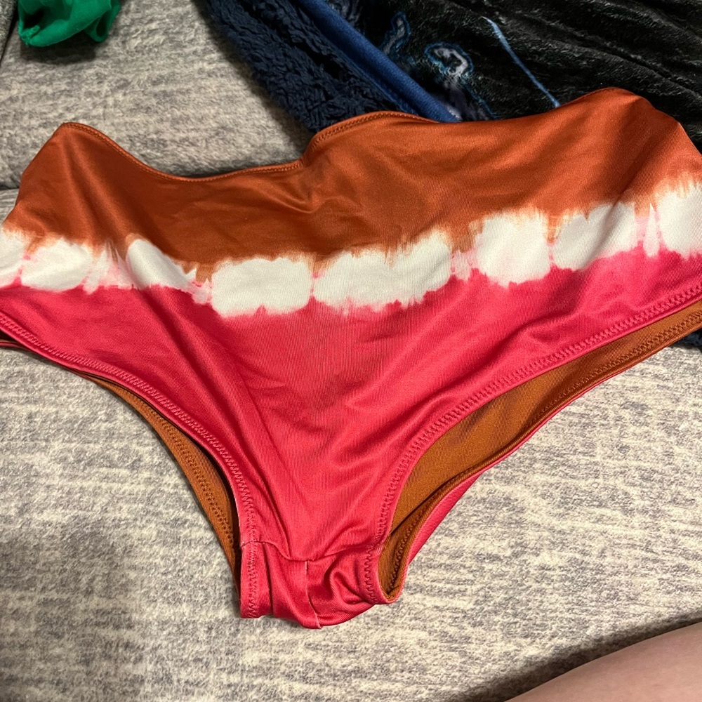 Victoria Secret swim bottoms